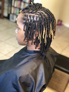 Xs Locs, Loc Sizes Chart, Beginner Loc Styles For Women, Coil Locs Before And After, Short Starter Locs Black Women, Future Dreads, Comb Coil Starter Locs, Natural Locs With Curly Ends, Starter Locs Styles For Short Hair