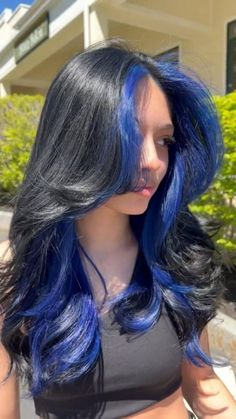 Black And Blue Hair, Chunky Highlights, Peekaboo Hair, Cute Hair Colors, Hair Color Streaks, Hair Streaks, Dyed Hair Inspiration