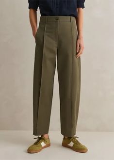 Cotton-Blend Tapered Pleat Pant Dark Olive Dark Green Pants, Satin Joggers, Ribbed Skirt, Bias Cut Dress, Womenswear Fashion, Pleated Trousers, Layered Tops, Cold Weather Outfits, Pleated Pants