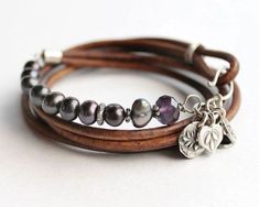 Wrap Armband, Peacock Pearls, Iridescent Purple, Leather Jewellery, Pearl Leather, Leather Bracelets, Leather Wrap Bracelet, Bijoux Diy, Pandora Jewelry