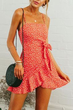 Peplum Tops, Beautiful Summer Dresses, Cool Summer Outfits, Heidi Klum, Cute Summer Outfits, Mode Inspiration, Outfits Casuales, Simple Dresses