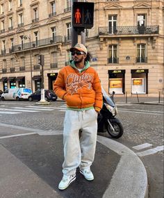 Mode Aesthetic, Instagram Paris, Chill Fits, Fashion Y2k, Fashion Culture, 1990's Fashion, Mens Fashion Streetwear, Men's Casual Style, Aesthetic Vibes