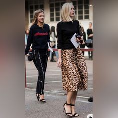 . Loved It, But Ready To Rotate For Something New. Questions? Leave A Comment Below! Animal Print Midi Skirt, Chic Lined Leopard Print Skirt, Cheetah Midi Skirt, Zebra Print Midi Skirt, Leopard Print Fitted Midi Skirt, Cheetah Animal, Printed Midi Skirt, Women Skirts Midi, Vintage Skirt