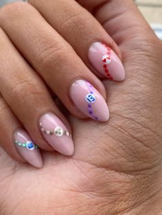 Lover Era Nails Simple, Nails With Bracelets, Taylor Concert Hair, Cute Nails Taylor Swift, Eras Tour Shoes Ideas, Bestie Eras Tour Outfits, Taylor Swift Nails Simple, Taylor Nails Eras, Taylor Swift Christmas Nails