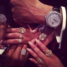 Plush Luxury Best Friends, Glam Life, Super Rich Kids, Time After Time, Super Rich, Rich Lifestyle, Diamonds Jewelry, Luxe Life, Rich Kids