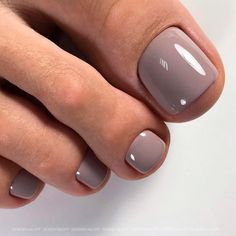 Amazing Toe Nail Colors To Try Right Now #nails Toenail Polish Colors, Best Toe Nail Color, Toe Nail Colors, Black Toe Nails, Fall Toe Nails, Pedicure Colors, Gel Toe Nails, Pretty Toe Nails