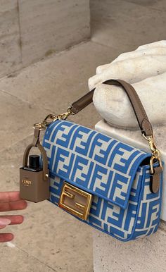 Expensive Bags Aesthetic, Bag Luxury Aesthetic, Vintage Designer Bags Aesthetic, Luxury Brand Bags Aesthetic, Channel Aesthetic Bag, Fendi Handbag