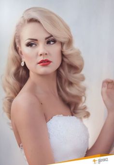 Boho Pins: Top 10 Pins of the Week – Boho Wedding Hair Bridesmaid Hairstyles Vintage, Retro Wedding Hair Long, Side Bangs Wedding Hairstyle, Couture Hairstyles Fashion, Hair Do With One Shoulder Dress, Marilyn Monroe Wedding Hair, Old Hollywood Ponytail, Hollywood Hair Wedding Brides, Old Hollywood Hair Wedding Half Up