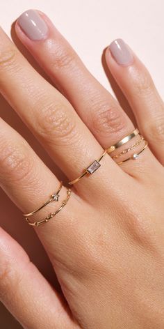 Diy Jewelry Projects, Jewelry Photoshoot, Tiffany Jewelry, Homemade Jewelry, Girly Jewelry, One Ring, Simple Jewelry, Stylish Jewelry