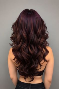 Best Colors For Short Hair, Cute Hair Color Ideas For Brunettes, Subtle Vivid Hair Color Ideas, Professional Hair Color For Work, Unique Brunette Hair Color Ideas, Haircolor 2024 Women Trends, Wedding Hair Color Ideas, Haircolor 2024 Women, Devil Cut