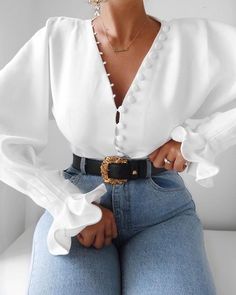 Chique Outfits, Grunge Look, Hottest Fashion Trends, Trend Fashion, Casual Blouse, Cute Casual Outfits, Fashion Tops