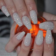 . Nails With Glitter, Best Nails, White Glitter Nails, Sparkle Nails, Nails Polish, Popular Nails, Silver Nails