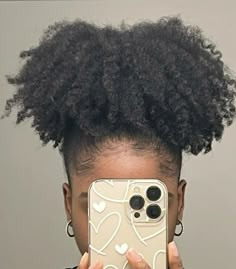 High Puff on Old Twist-Out #highpuff #hairupdotutorial #updo #hair #naturalhairloves #naturalhaircare #naturalhairjourney #blackgirlhair #blackgirl #blackgirlshairstyles #haircare #hairgoals #hairgrowthjourney #haircut #hairgoals #curly #curlyhaircare #twiststyles #twist #protectivestyles #twostrandtwists... Coiling Natural Hair, Healthy Black Hair, High Puff, Natural Hair Bun Styles, Quick Natural Hair Styles, Hairdos For Curly Hair, Natural Curls Hairstyles, Natural Hair Updo, Long Natural Hair