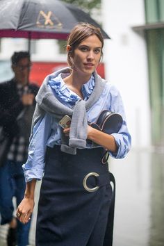 Alexa Chung Style, London Fashion Week Street Style, London Street Style, London Street, Alexa Chung, Fashion Week Street Style, Street Style Looks