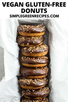 vegan donuts frosted with chocolate glaze and crunchy almonds, placed in a loaf pan lined with parchment paper Vegan Gluten Free Donuts, Vegan Edibles, Vegan Basics, Vegan Chocolate Frosting, Vegan Brunch Recipes, Vegetarian Recipes Dessert, Vegan Baked