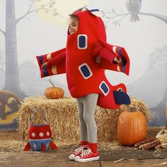 Airplane Costume by Pottery Barn Kids via bebeblog.it #Costume #Airplane #Kids #pbkids Plane Costume, Propeller Hat, Ingenious Ideas, Space Costumes, Penguin Costume, Mouse Costume, Airplane Party, Urban Kids