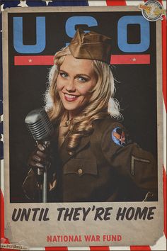 Loving this idea The Andrews Sisters, Pinup Poster, Women's Army Corps, Andrews Sisters, Life Magazine Covers, Star Flag, Propaganda Art