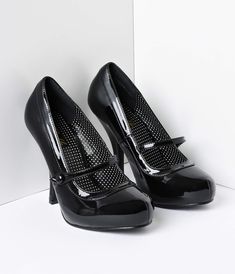 Black Patent Leather Cutie Pie Pumps – Unique Vintage Talk Of The Town, The Talk, Cutie Pie, Favorite Pins, Black Patent Leather, Unique Vintage, Patent Leather, Pie, Pumps