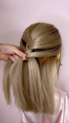 Joseph I'Anson | Do you struggle to get a bouncy ponytail? Do you dream of volume!! Then you NEED to check out my ponytail tutorial!!!! Don’t forget to... | Instagram Bouncy Ponytail, 2 Ponytails, Love Hairstyles, Mid Length Hair, Hair Ornaments, Length Hair, Half Up