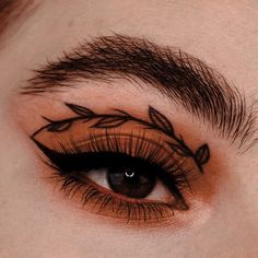 Maquillage Yeux Cut Crease, Graphic Makeup, Eye Makeup Designs