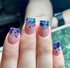 Nails Confeti, Nostalgia Nails, Acrylic Dip Nails, Fake Nails Designs, Sunflower Nails, Glitter Gel Nails, Dope Nail Designs, Acrylic Nails Coffin Short, Colorful Nail Designs