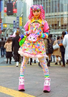 Wacky Pomo, Harajuku Decora Kei, Wrapped Appetizers, Decora Outfits, Fashion Subcultures, Decora Fashion, Decora Harajuku, Mode Harajuku, Harajuku Decora