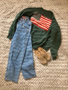 Cute Outfits Fall/winter, Vintage Outdoorsy Outfits, Masc Country Outfits, Semester At Sea Outfits, Earthy Outfits Women, 90s Outfits Friends, Midwestern Outfit, Different Clothes Aesthetics, East Coast Fall Outfits