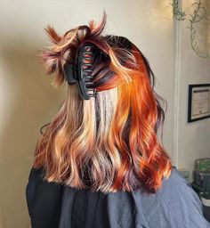 18 Calico Hair Color Ideas For A Boldest Hues Combination Calico Highlights, Fantasy Scenarios, Calico Hair Color, Calico Hair, Color Block Hair, Hair Inspired, Fur Pattern, Calico Cats