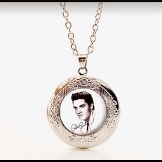 Brand New Silver Color Elvis With Autograph On Front Room For Photos Inside Elvis Jewelry, Elvis Presley Necklace, Front Room, Locket, Silver Color, Womens Jewelry Necklace, Brand New, Jewelry Necklaces, Women Jewelry