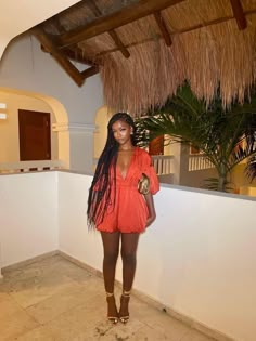 Vacation Dinner Outfit, Bahamas Outfit, Mode Poses, Mexico Vacation Outfits, Cancun Outfits, Tulum Outfits, Jamaica Outfits, Soft Feminine Outfits, Tropical Vacation Outfits