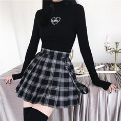 E Girl Style, Winter Grunge, Egirl Fashion, Look Grunge, Womens Pleated Skirt, Pleated Skirt Short, Egirl Outfits, Grunge Look