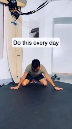 backpaintipsfast on Instagram: This shoulder mobility exercise has been a staple of my routines for awhile now, and it feels amazing🙌 Add it to yours if you haven’t… Shoulder Mobility Exercises, Shoulder Mobility, Stability Exercises, Hip Mobility, Mobility Exercises, Rotator Cuff, Body Weight Training, Posture Corrector, Rest Days