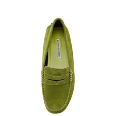 Emerald Green Suede With A Simple, Yet Feminine Silhouette, These Loafers Are Handmade In Italy With The Highest Quality Suede. With Their Pebble Style Sole And Colour Matched Stitching, These Iconic Loafers Are A Staple Piece For The Woman Who Embodies Effortless Chic. These Have Never Been Worn Outside, Inside Only, They Are Essentially Brand New! 100% Made In Italy Manolo Blahnik Green, Summer Loafers, Stylish Flat Shoes, Office Flats, Shoes Manolo Blahnik, Nice Clothing, Yard Tools, European Shoes, Green Flats