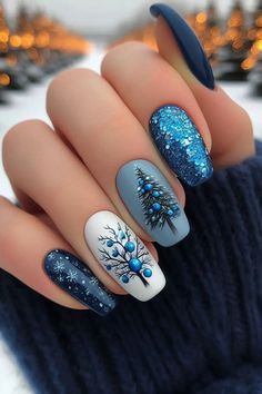 Blue Christmas Nail Ideas, Navidad Nails, Blue Christmas Nails, Christmas Nail Ideas, Baby Blue Nails, December Nails, Holiday Nail Designs, Christmas Gel Nails, Nails Blue