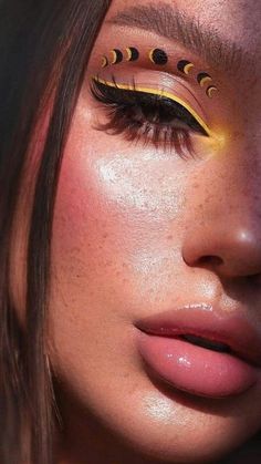 Liner Ideas, Halloweenský Makeup, Cute Eye Makeup, Graphic Makeup, Eye Makeup Pictures, Ethereal Makeup, Eye Makeup Designs, Dope Makeup