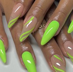 Nail Design 2024 Summer, Neon Green Almond Nails Designs, Lime Green Almond Acrylic Nails, Neon Lime Nail Design, Classy Orange Nails, Neon Nails Almond Shape, Lime Green Almond Nails, Lime Green Nails Design, Neon Lime Nails