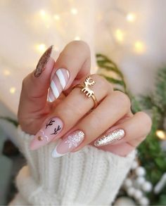 Simplistic Christmas, Alt Christmas, Grey Christmas Nails, Emo Christmas, Ballerina Christmas, Nails Painted, Festive Nails, Nails Pedicure, Goth Christmas