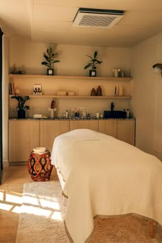 Transform your small space into a serene massage room with these decor tips! Perfect for creating a relaxing atmosphere at home. Click to explore more ideas! #GoTinySpace #MassageRoomIdeas Massage Space Ideas, Holistic Therapy Room, At Home Massage Room, Massage Therapy Rooms Ideas, Holistic Salon, Home Therapy Room, Home Massage Room Ideas, Small Massage Room Ideas