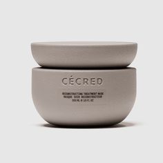 I Tried Beyoncé's New Hair Care Brand Cécred—And My Hair Looks Like Glass Hair Mask Packaging Design, Hair Care Branding, Hair Oil Branding, Hair Care Bottle Design, Haircare Branding Design, Luxury Hair Oil Packaging, Beyonce Hair, Mens Hair Care