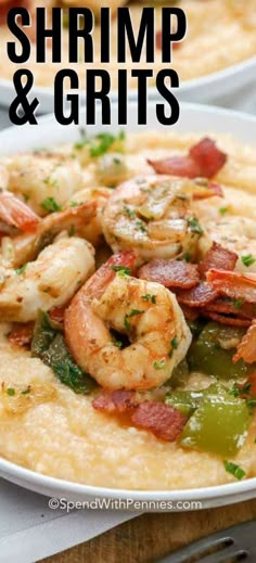 shrimp and grits with bacon on top