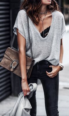 You Only Need 10 Neutral Staples to Create an Endless Wardrobe Minimalisticky Chic, Mode Shoes, Mode Casual, Looks Street Style, Outfit Trends, Mode Inspo, Look Casual, Fashion Mode, Looks Style