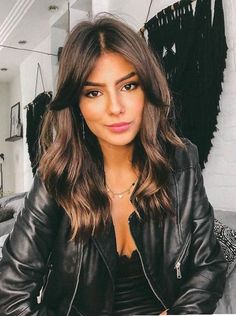 Cute Layered Haircut Mid Length, Layered Haircut Mid Length, Haircut Mid Length, Cute Layered Haircut, Mid Length Hair With Layers, Medium Length Hair With Layers, Midlength Haircuts, New Hairstyle