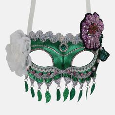 This exquisite mask is the perfect accessory for any ball. Meticulously crafted from exquisite fabrics, the mask's ornate embellishments exude a hint of luxurious glamor. The elegantly opened eyes evoke a captivating and mysterious atmosphere, and with its lavish embellishments and impeccable artistry, it is sure to be the highlight of your outfit ensemble and turn heads at any gala or party. This stunning accessory will bring you a luxurious glow. HIGH QUALITY MATERIAL: The fabric is soft and comfortable, excellent wearing experience, no discomfort even after long time wearing. UNIVERSAL SIZE: Couple's masquerade masks come with ribbon ties, one side of the ribbon is 18 inches long, easy to adjust by hand according to the face shape to keep the party masks in place, one size fits most peo Gladiator Halloween, Mask Venice, Couples Masquerade Masks, Vintage Mask, Mardi Gras Masks, Masks Halloween, Halloween Costume Mask, Party Masks, Mask Masquerade