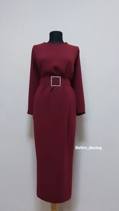 Red Dresses Classy Hijab, Hijabi Red Dress, Red Dresses Hijab, Dinner Dress Classy Hijabs, Burgandy Hijabi Dress, Chic Evening Dress, Chic Outfits Classy