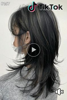 ✓ Get inspired with the trendiest hush haircuts for short...dium...d long hairwe've got the best hush cut styles and ideas! wolfcut hair long, long wolfcut haircut with bangs, wolf haircut long hair, long wolfcut haircut wavy hair!! Korean Hush Cut, Hush Cut, Wolf Haircut, Short Dark Hair, Vivid Hair Color