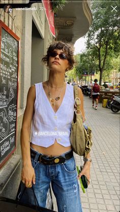 my IG: @lstyleselection Vanellimelli Style, Vanelli Melli, Barcelona Summer Outfits, Wfh Fits, Outfit With Vest, Barcelona Outfits, Whiskey Neat, Nyc Outfits, Vest Outfit