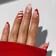 Amazon.com: Christmas Press on Nails Medium Almond MABKJLF Red French Tip Fake Nails False Nails with Designs Cute Christmas Hat Snowflake Bow Glossy Glue on Nails for Women Girls 24 Pcs : Beauty & Personal Care Christmas Press On Nails, Santa Nails, Nagel Tips