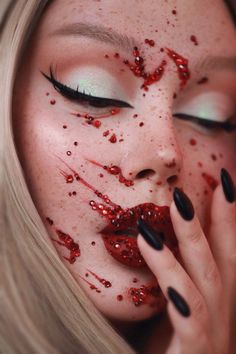 Blood Makeup, Halloween Makeup Inspiration, Smink Inspiration, Cheap Makeup, Creative Makeup Looks, Sfx Makeup, Halloween Makeup Looks, Halloween Make Up, Ugg Slippers