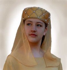 Colored Veil, Tudor Gown, Medieval Party, Medieval World, Middle Age Fashion