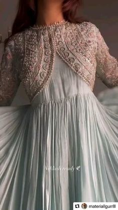 Pakistani Fancy Dresses, Beautiful Pakistani Dresses, Salwar Kamiz, Fancy Dresses Long, Indian Dresses Traditional, Modest Dresses Casual, Simple Pakistani Dresses, Designer Party Wear Dresses, Designer Dresses Casual